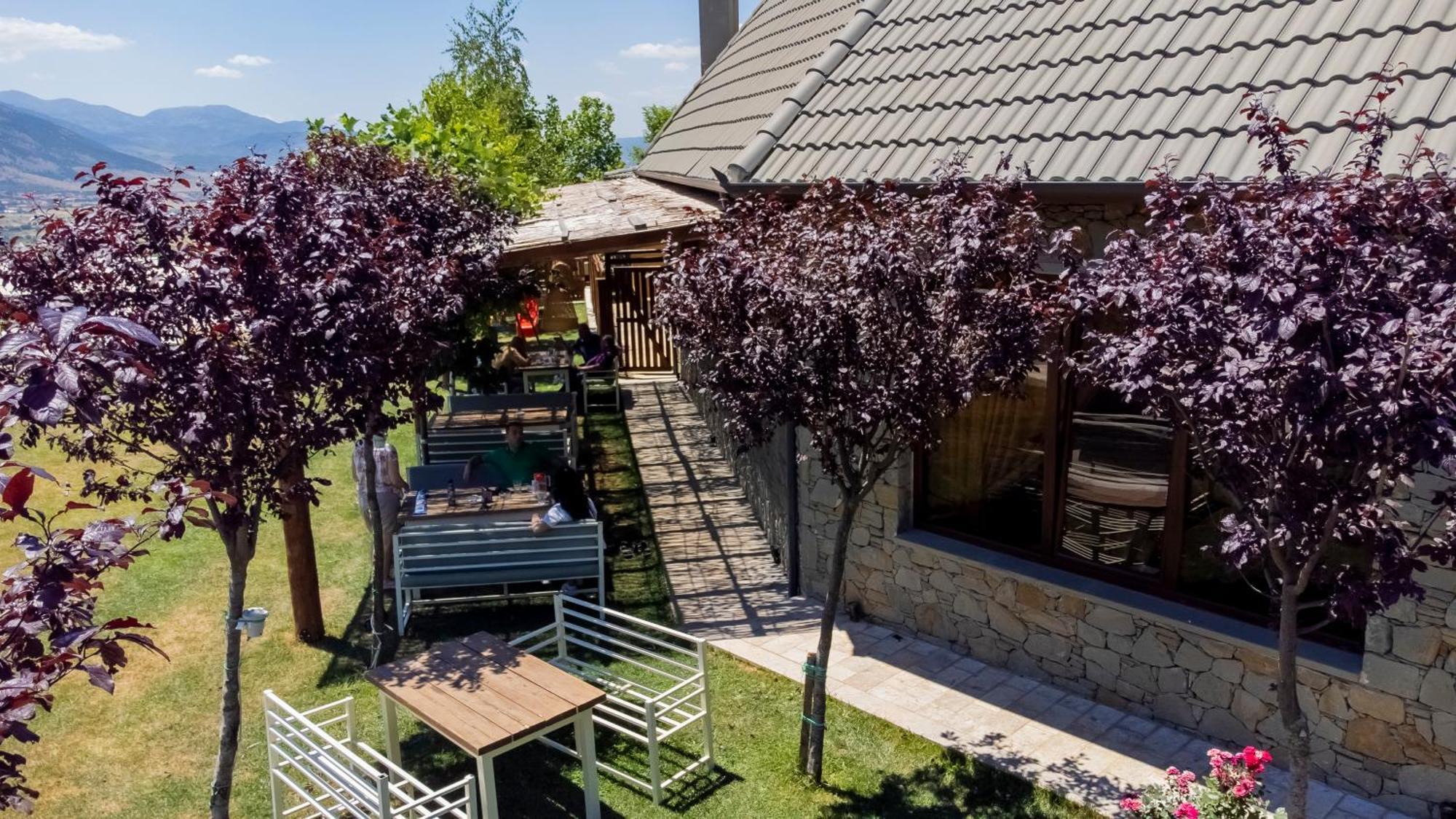 Casa Gaçe Hotel Korce Exterior foto